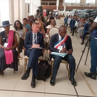 Assises de l’association des élus français au Cameroun : Entre boycott politique à Yaoundé et Paris
