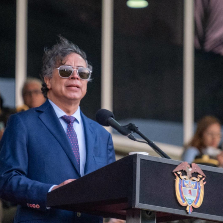 Gustavo Petro défie Donald Trump : pétrole, menaces et révélations sur l'affaire Epstein