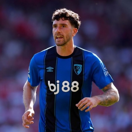 Tottenham Hotspur officialise l’arrivée de Marcos Senesi