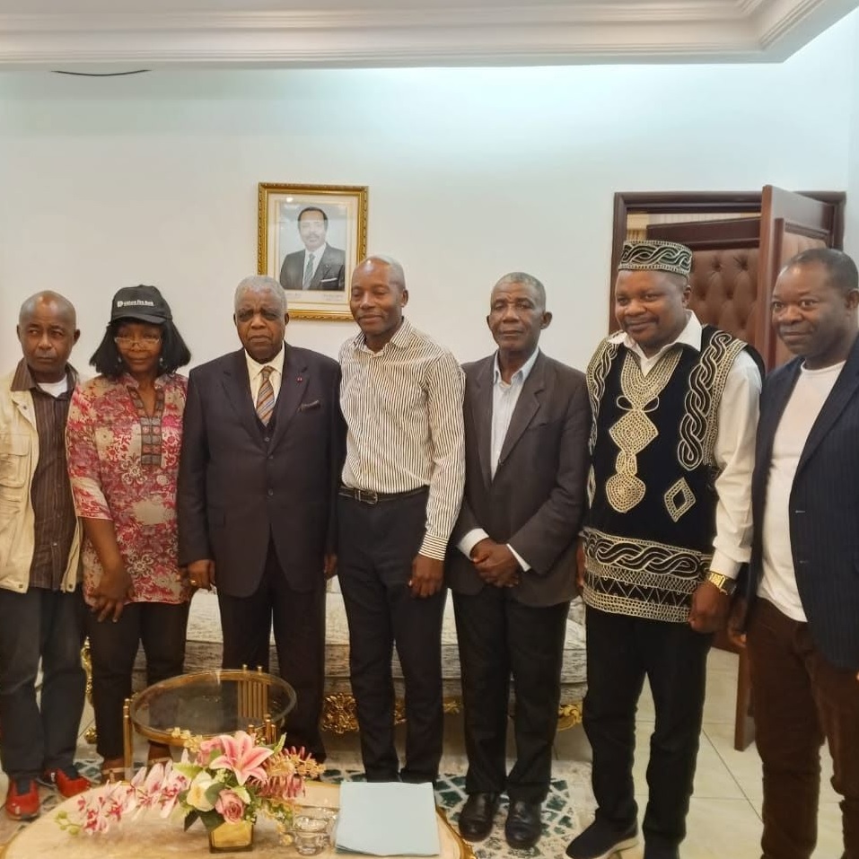 Affaire des lunettes d'Alamine Ousmane Mey : René Sadi reçoit les quatre journalistes interpellés