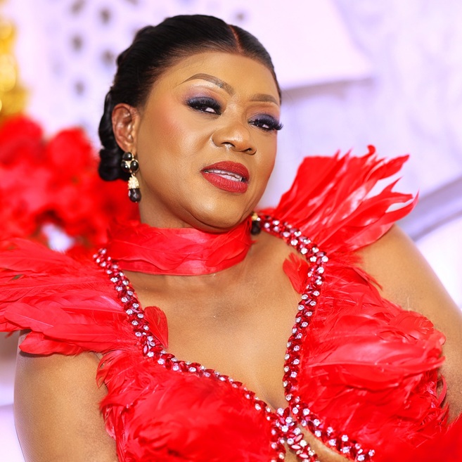 Merline KWATCHO, marraine d’exception : l’élégance discrète au service de la culture en diaspora