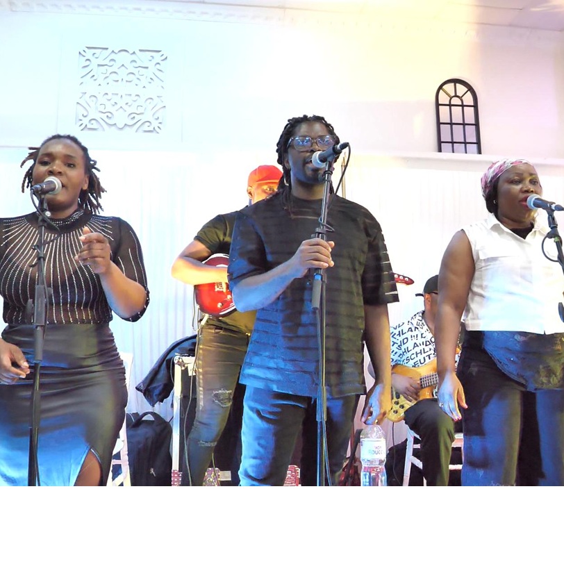 Nam Wa Samba : la pulsation africaine qui électrise Paris