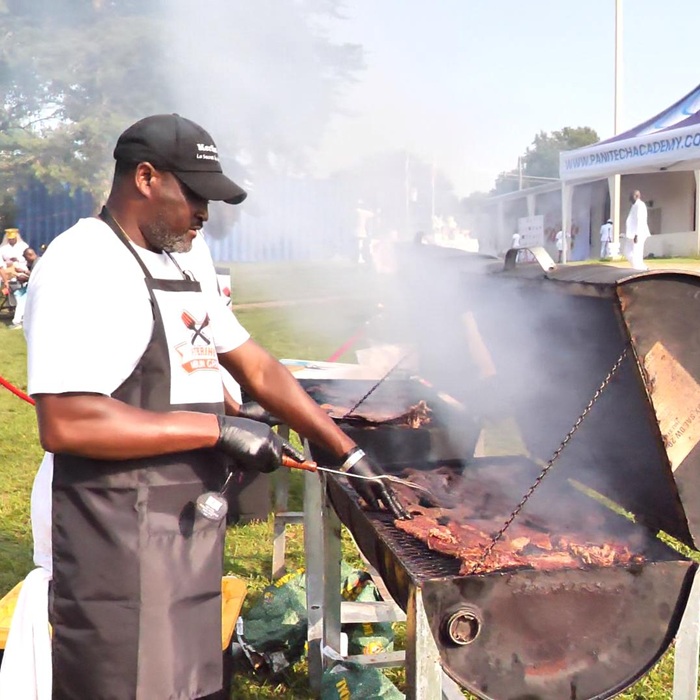 MERLIN GRILL : Quand l’Amérique redécouvre le goût authentique de l’Afrique
