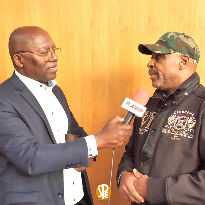 Champigny-sur-Marne : André Kana-Biyick présente son livre et tacle la nouvelle génération des Lions