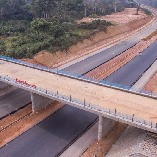 400 Milliards de FCFA Gaspillés pour 60 km d’Autoroute – Scandale Financier ?