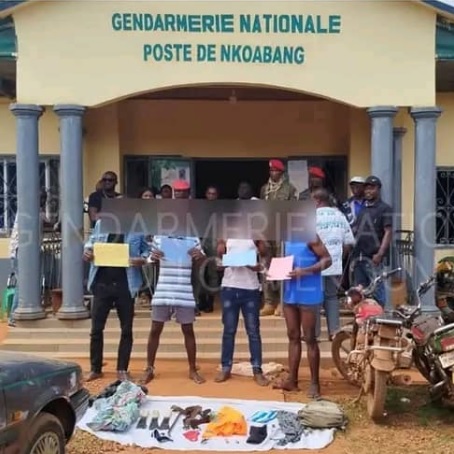 CAMEROUN :: Quatre faux agents ENEO spécialisés dans le cambriolage des domiciles aux arrêts :: CAMEROON Quatre faux agents ENEO spécialisés dans le cambriolage des domiciles aux arrêts