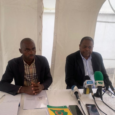 Café citoyen : des journalistes éclairés sur leur rôle