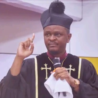 Rev. Paul ZANG : une nouvelle alliance renouvelée par les ouvriers lors des consécrations