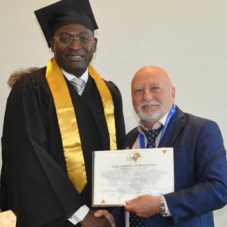 Robert NGANGUE rejoint l’élite mondiale des experts de l’Ordre Mondial des Experts Internationaux