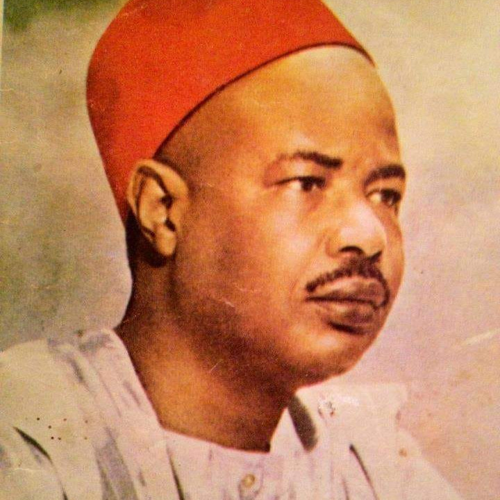 Le Cameroun d'Ahidjo : Un Regard sur le Passé et les Défis Actuels de la Démocratie :: CAMEROON Le Cameroun d'Ahidjo : Un Regard sur le Passé et les Défis Actuels de la Démocratie