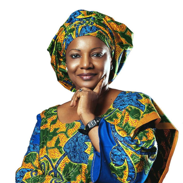 CAMEROUN :: Douala 2ème : Le maire Denise Fampou dans la tourmente pour un contrat de marché controversé :: CAMEROON Douala 2ème : Le maire Denise Fampou dans la tourmente pour un contrat de marché controversé