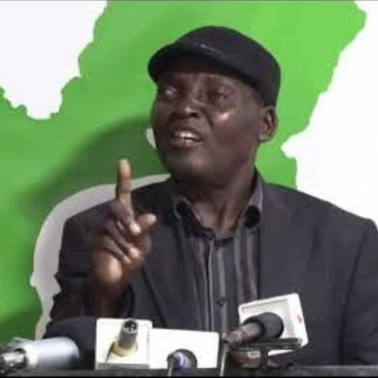 Robert Kona convoque un congrès du PCRN à Maroua et maintient l'exclusion de Cabral Libii