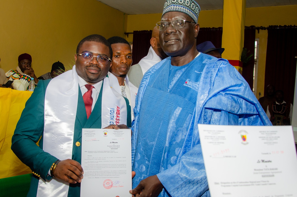 Chantier de modernisation d'une route au Cameroun